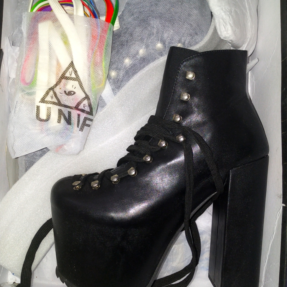 UNIF The Hellbound